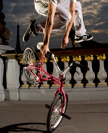 Agoride - Sports extrêmes - BMX - Skate - Surf - Snow - Ski - VTT - © Olivier Varma - ovarma creative studio