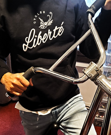 Liberté Cycles - Logo - Bmx - Wear © Olivier Varma